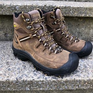 Women’s KEEN boots